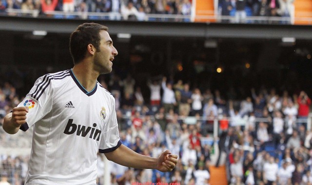 世俱杯直播-欧冠巴萨绝杀比赛战术解析及关键球员表现